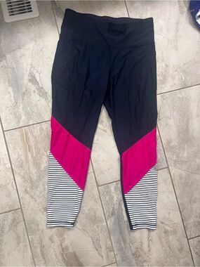 Xersion Navy Blue Athletic Leggings with Small Logo